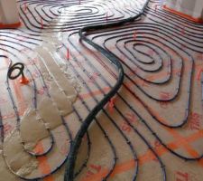 Chape liquide dans le salon