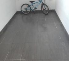 Carrelage terminé!