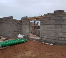 &Eacute;l&eacute;vation des murs du RDC