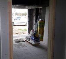 Garage 
(dans le futur se sera le salon)