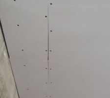On est dans la phase isolation donc il faut surveillé le travail car j ai remarqué a la pose de la laine de verre  il ne mette pas de Appui Optima2 donc c est posé comme ca je vais voir ca avec le responsable