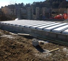 Dalle et commencement des murs du garage