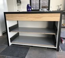 Première facade montée sur l'ilot. le principe est validé. maintenant il va falloir préparer les suivantes