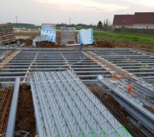 Une partie des mat&eacute;riels et autre visuel partiel des travaux vide sanitaire en cours 5/5