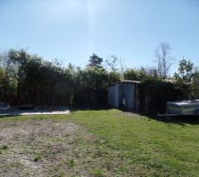 Terrain avec les cabanons &agrave; d&eacute;molir