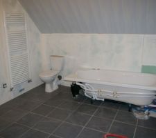 Debut travaux dans la salle de bain.