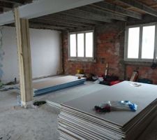 Corv&eacute;e de montage des plaques de placo