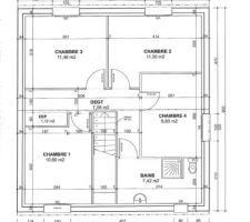 Plan de l'étage avec 4 chambres, une salle de bain et un coin où sera aménagé un dressing