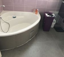 Nouveau tablier de baignoire en place