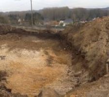 Le fond de fouille a ete creus&eacute;