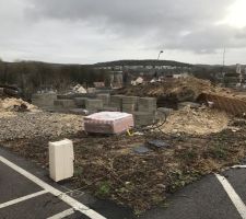 Livraison des matériaux nécessaires au montage du vide sanitaire