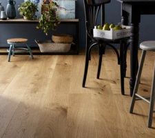 Parquet contrecollé chêne blond XXL long artens line+ de chez LM