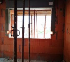 Decoupe des emplacements pour les appuis de fenetre