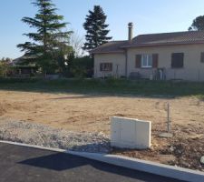 Voilà le terrain. Etat des lieux ok.