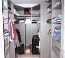 Dressing en cours d'aménagement, (presque terminé ! et aussitôt adopté !!!)