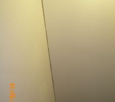 Les fissures sous les toilettes