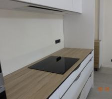 Table &agrave; induction, on aper&ccedil;oit la hotte