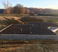 Hourdis PVC alors que la notice descriptive annonc&eacute; des hourdis en polystyr&egrave;ne. Apres t&eacute;l&eacute;phone au constructeur, c'est leur nouvelle m&eacute;thode, ils mettront une chape en polyur&eacute;thane (plus isolante), ils auraient pus me pr&eacute;venir...