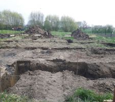La n&ocirc;tre aura une table snack sur l'&icirc;lot et un meuble bas pour cafeti&egrave;res et robots.