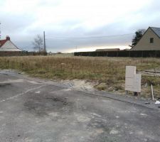 Vu de la fa&ccedil;ade du terrain