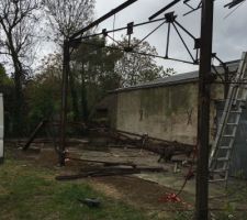 On tient le bon bout le plus dur est que ca tombe pas sur le garage en dessous car on va le garder le temps des travaux pour stocker quelques materiaux