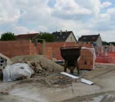 Lots 30 zoom&eacute; cot&eacute; gauche Lots 29-40 en arri&egrave;re-plan