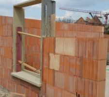 Lot 31 en face entr&eacute;e cuisine