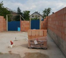 Lot 31 en face entr&eacute;e garage