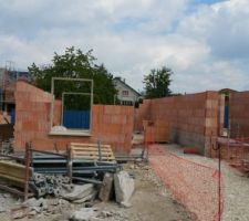 Lot 30 en face entr&eacute;e garage