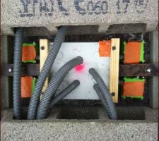 Boite de dérivation électrique dans dalle