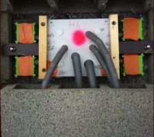 Boite de dérivation électrique dans dalle