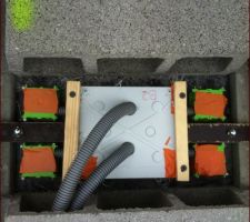 Boite de dérivation électrique dans dalle