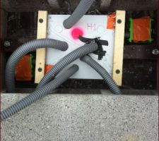 Boite de dérivation électrique dans dalle