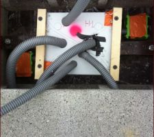 Boite de dérivation électrique dans dalle