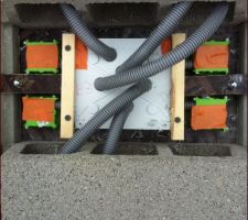 Boite de dérivation électrique dans dalle