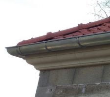 A première vue ce n'est pas mal
A première vue seulement... le gars se dit artisan...