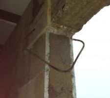 Rafistolage du linteau de la porte d'entr&eacute;e...&ccedil;a c'est du pro...