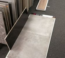Carrelage dans la pièce à vivre