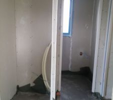 Pr&eacute;chape coul&eacute;e au rdc