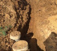 La tranché des eaux usées et pluviales