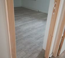 Parquet 12mm de chez ARTENS avec chanfrein noir