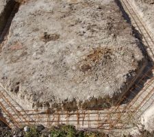 Le plan ext&eacute;rieur de la maison se dessine. Qu'il est beau mon bow-window !