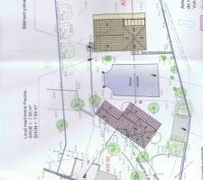 Situation des 2 maisons,la partie droite est un champ et la partie gauche un terrain attenant &agrave; une construction existante