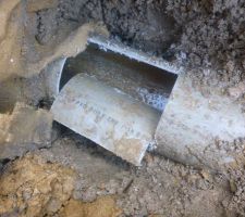 Tranchée d'évacuation pour les drains