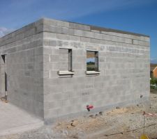 &Eacute;valuation de murs apr&egrave;s 3 semaines de s&eacute;chage pour la dalle, ce qui est tr&egrave;s bien.