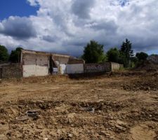 Mise a niveau du sol par rapport aux VRD.