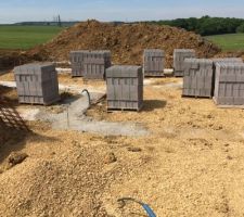 Livraison agglos pour vide sanitaire