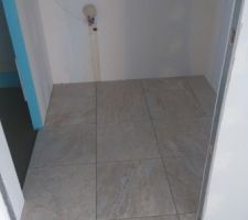 Carrelage Arizona Caliza dans sdb rdc