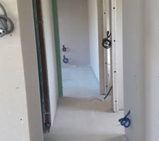 Placo terminé. Couloir