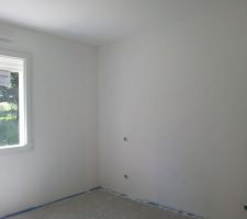 Sous couche murs par nous, et peinture plafond pro